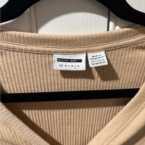 💕3/$25💕 Noisy May Lettuce Edge Long Sleeve - Picture 2 of 3